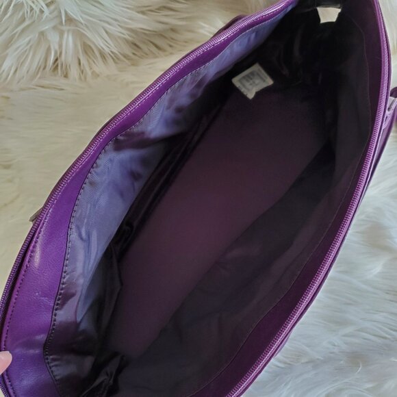 Estée Lauder Purple Microsuede Satchel Bag with Matching Make Up Zip Bag - Picture 7 of 15